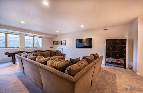 Edwards House | Pool, Private Hot Tub, Game Room, Luxury Home