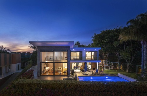 Sao Martinho Villa | Pool, sun and sea view - Villa das Quebradas