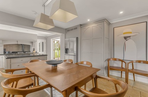 Medbourne House | Port Hill House with Heated Outdoor Pool