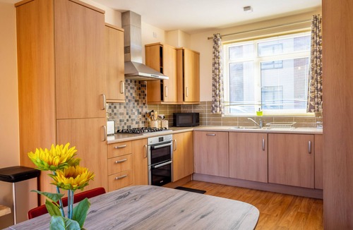 Bletchley House | Posh Wetheringsett in Milton Keynes