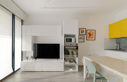 Precotto Apartment | Precotto - Rucellai - Bilocale con ampio balcone
