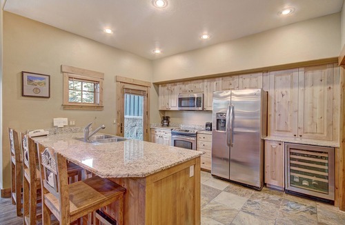 Breckenridge House | Premier 2-story Townhome Minutes From Winter Activities 3 Bedroom Townhouse by RedAwning