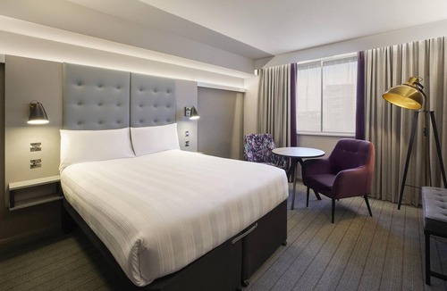 Diseworth Hotel | Premier Inn East Midlands Airport