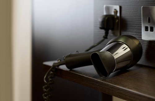 Northampton Hotel | Premier Inn Northampton South - Wootton