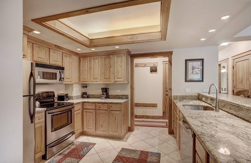 Historic District Condo | Premier Slopeside Apartment | Fireplace