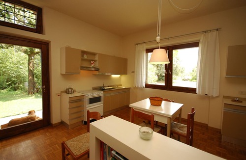 Lonato del Garda Villa | Private Apartment In Villa With Pool,over looking Lake Garda, pet friendly