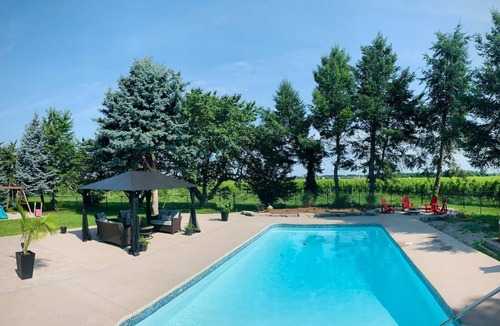 Niagara-on-the-Lake Other | Private home, hot tub, in-ground pool, vineyard views.