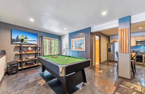 Blue River House | Private Mountain Cabin with Hot Tub and Sauna