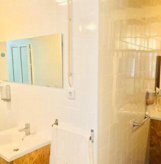 Sao Juliao da Figueira da Foz Hostel | Private Room 101 in Guest House da Fonte