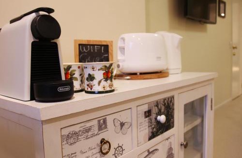 Hope Apartment | Private Studio at Judi's Place