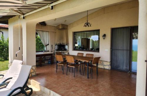 Balchik Villa | Private Villa 102 with heated pool in BlackSeaRama