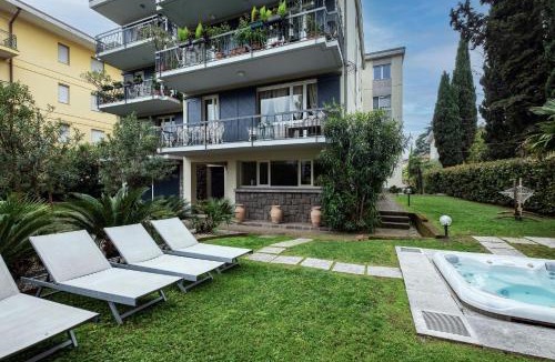 Desenzano del Garda Apartment | Provenzale Apartment, Garda Lake, Jacuzzi, Fitness, Ac