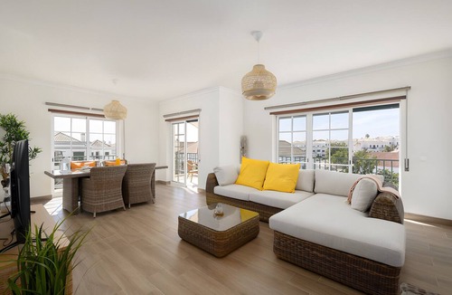 Conceicao e Cabanas de Tavira Apartment | Bright and Comfortable Two-Bedroom Apartment in Conceição Cabanas