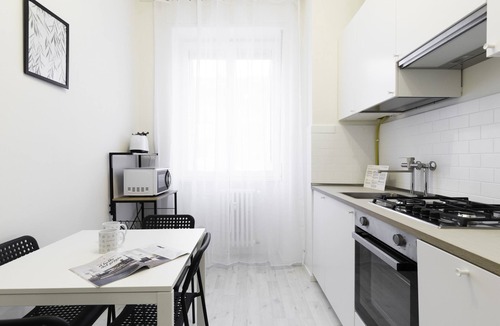 Monza Apartment | Puccini 3 - One Bedroom Apartment, Sleeps 4