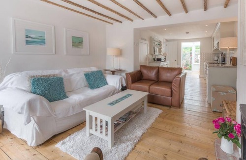 Arundel Cottage | Quaint and charming cottage in Arundel