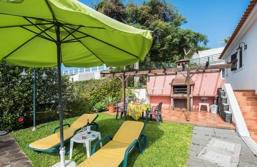 Garajau Villa | Quality villa - very private with Pool + Garden + BBQ + Wi-Fi + Pub's 5 min walk