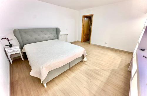 Braganca House | Quarto privado Eixo Atlântico