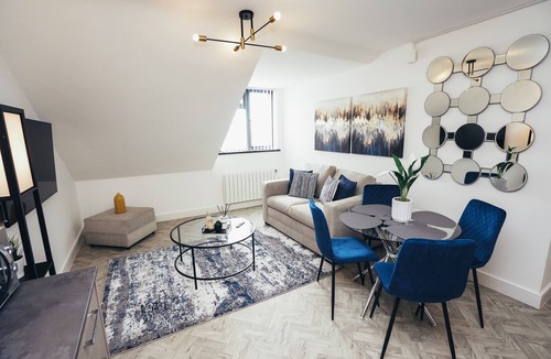Barrow-on-Trent Apartment | Queensferry Collection - Residence 9