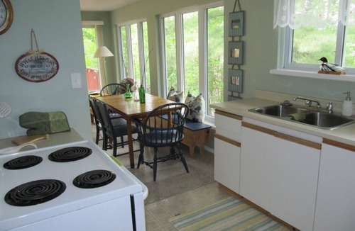 Feronia Cottage | Quiet and Prestine Four Mile Bay Family Cottage