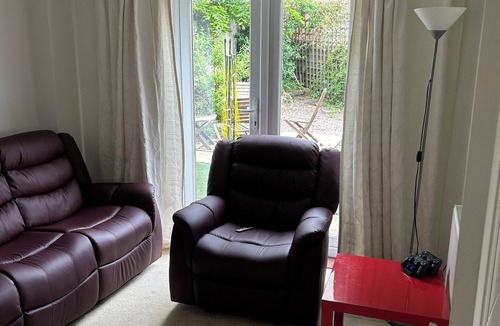 Stanton on the Wolds House | Quiet house 2 double bed rooms with 2 parking spaces