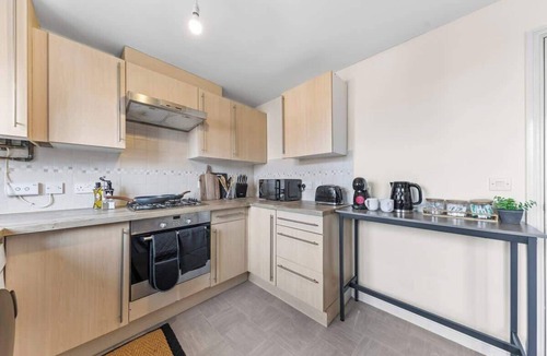 Hamilton House | Quiet Leicester House w/Garden & Free Parking, M1/A46