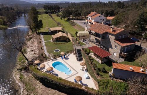 Arganil House | Quinta do Rio Alva and Glamping Lodges