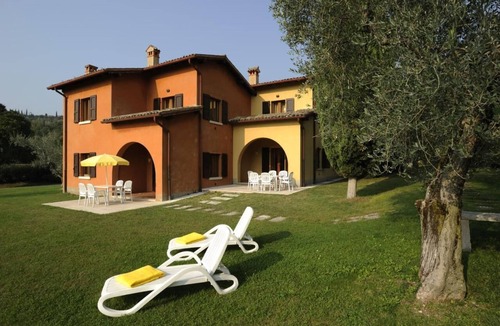 Garda Apartment | Residence Poiano three-room apartment Trilo for 6 persons