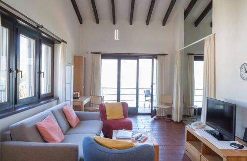 Vira Apartment | Residenza Viramonte - Casa Cecilia, Wohnung 27 by Interhome