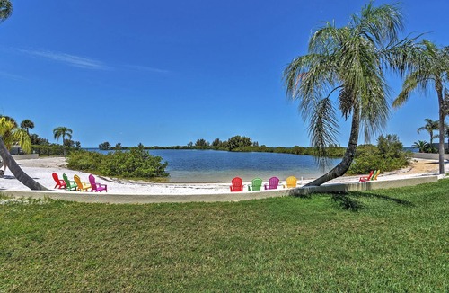 Hudson Condo | Resort-Style Penthouse w/Patio in Hudson!