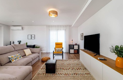 Linda-a-Velha Apartment | Retiro dos Freixos - 15 Min from Lisbon & Cascais
