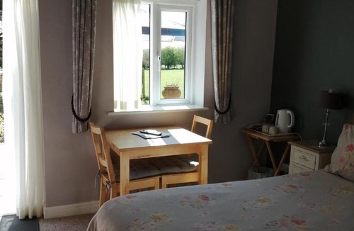 Risley House | Risley Guest House