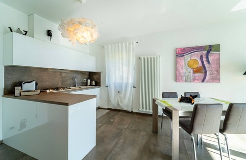 Nesso Apartment | Ritzy Ka'Doro Lakeview