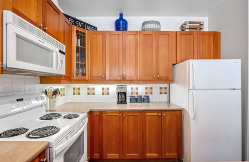 East Kootenay Apartment | Riverbend Retreat | Hot Tub | Pools | Pets | Creek