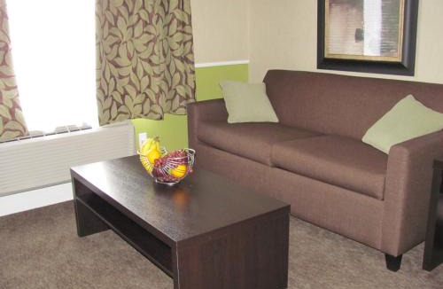 Rockland Hotel | RiverRock Inn