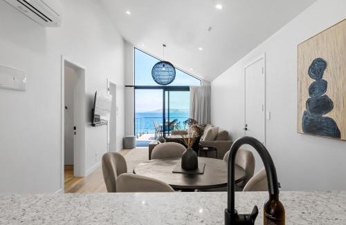 Taupo House | Roam Taupo Upper Terrace Unit 3 - Spa Pool