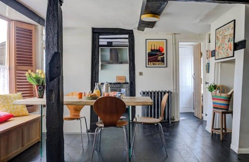 Waltham Abbey Cottage | Romantic 16th Century Cottage on Historical Church Grounds Waltham Abbey Epping