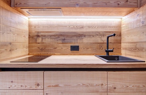 Montespluga Apartment | Room 'Tambò' with Lake View, Shared Garden and Wi-Fi