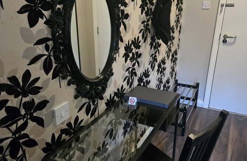 Baginton House | Room with Garden views