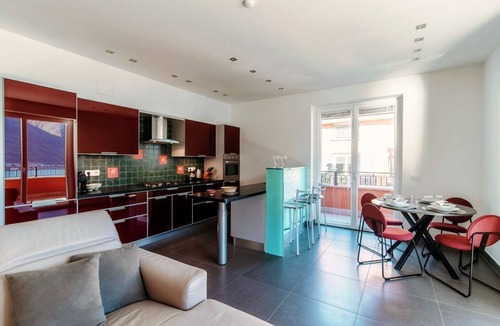 Colonno Apartment | Rosso Sunset - My Home in Como