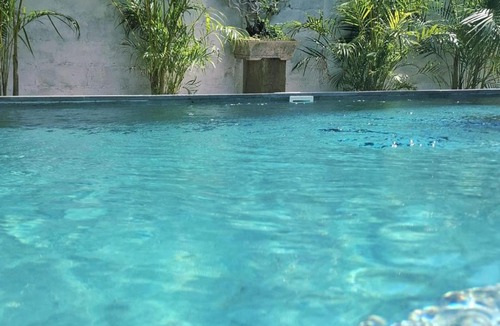Mengwi Hotel | Rumah Kayu Sari