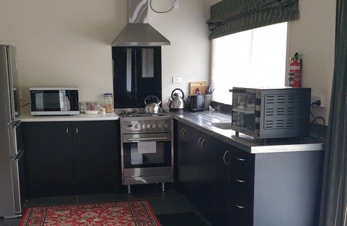 Tuateawa House | Ruru Retreat in Tuateawa