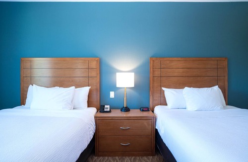 Squamish Hotel | Sandman Hotel & Suites Squamish