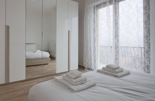 Como Apartment | Santa Marta 37 - Two Bedroom Apartment, Sleeps 6