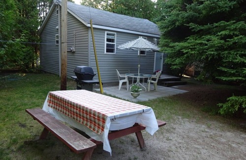 Sauble Beach Cottage | Sauble Beach Cottage For Rent - Ontario, CanadanNewly renovated in 2023.