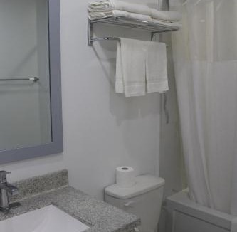 Sauble Beach Hotel | Sauble Beach Lodge