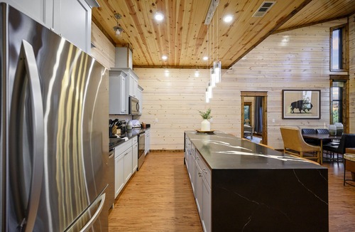 Broken Bow Cabin | Sauna, Great Views, Large Deck, Pet Friendly, Overwatch