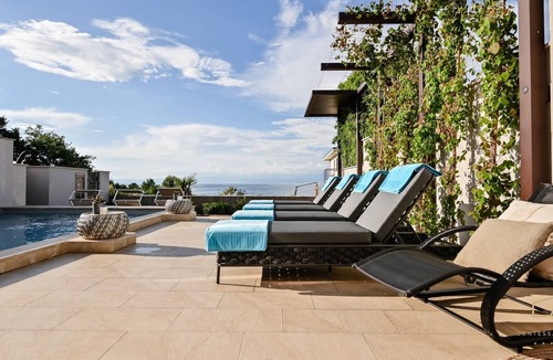 Zidarici Villa | Seafront Villa Prova 2* with a top view, indoor & outdoor pool on Krk