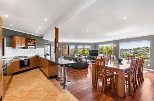 Raglan House | Seasidestyle