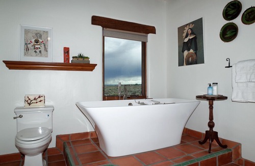 Taos House | Serene 3/2 with Mind Blowing Views, Dual Living Spaces, Gourmet Kitchen, Hot Tub