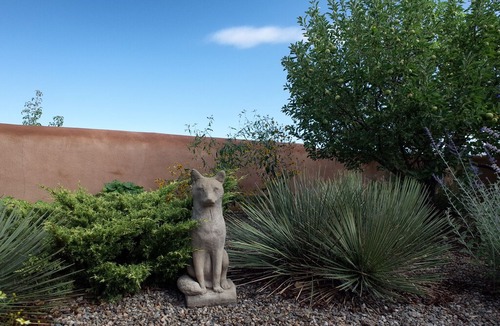 Taos House | Serene 3/2 with Mind Blowing Views, Dual Living Spaces, Gourmet Kitchen, Hot Tub
